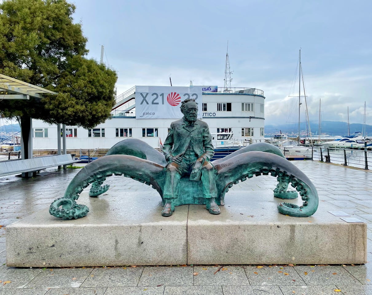 Escultura de Julio Verne, Vigo