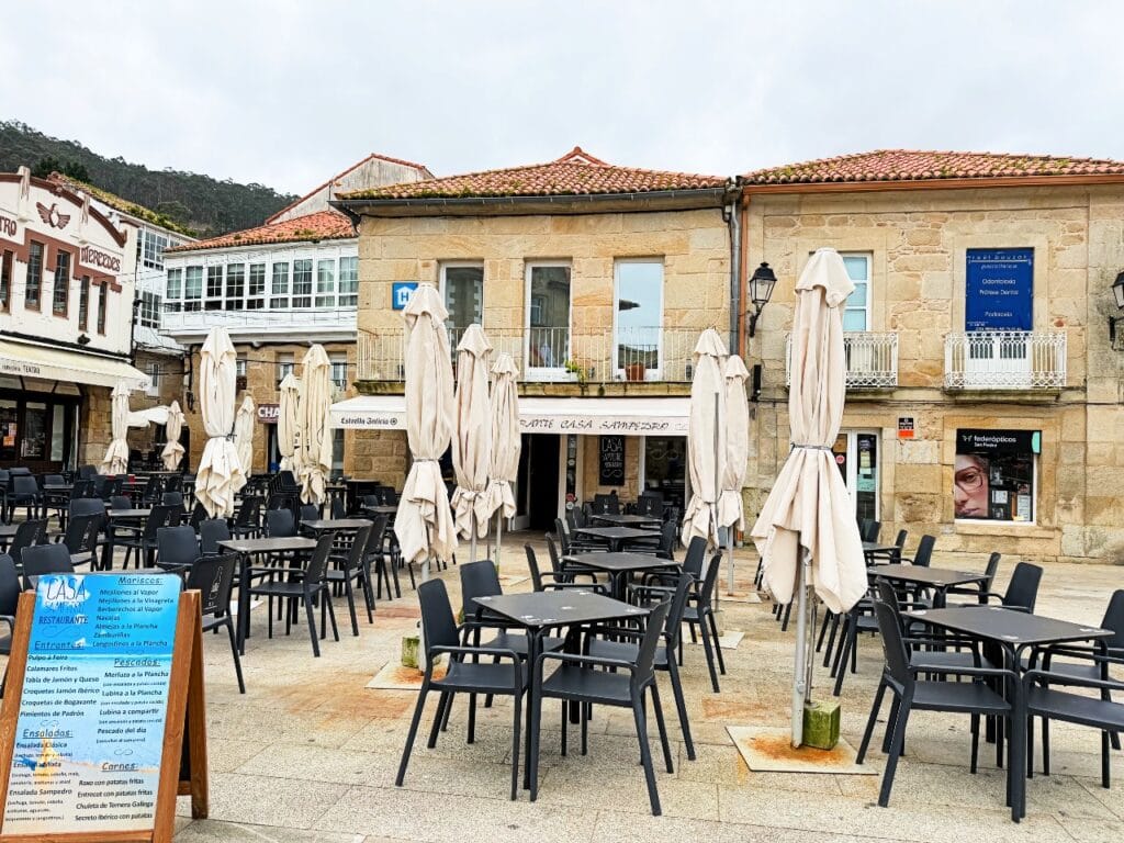 O Curro da Praza, Muros