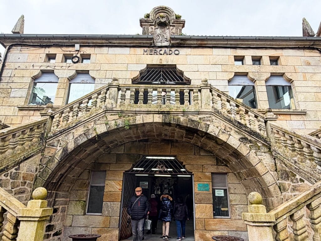 Mercado de Abastos, Muros